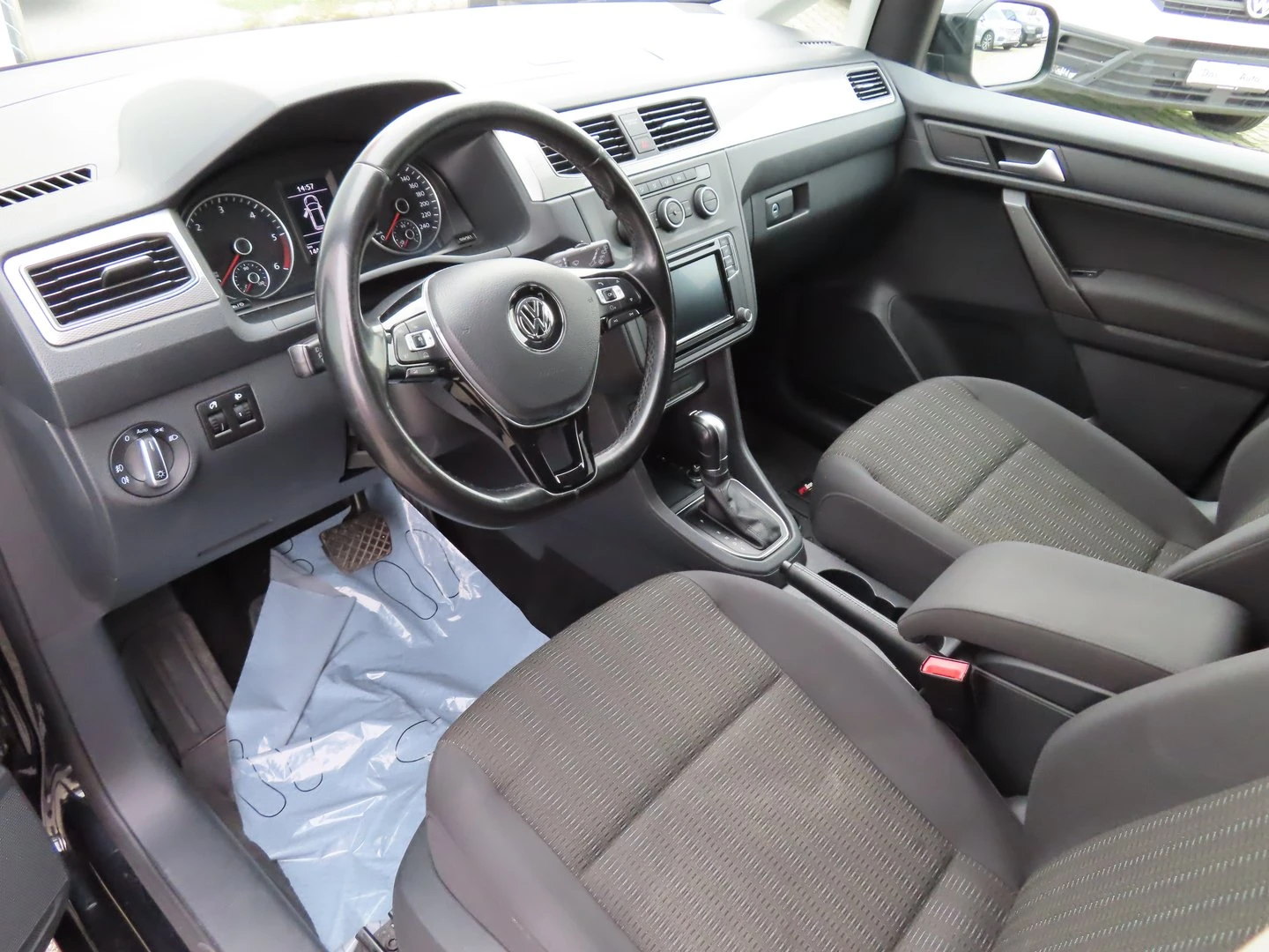 VW Caddy Last Edition TDI BMT 5 ����� | Mobile.bg � ����������� 4