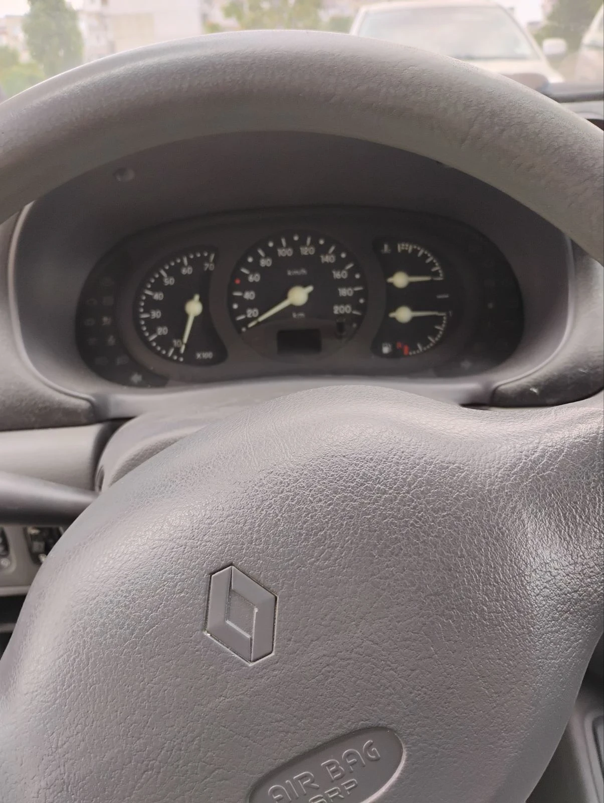 Renault Clio  - изображение 4