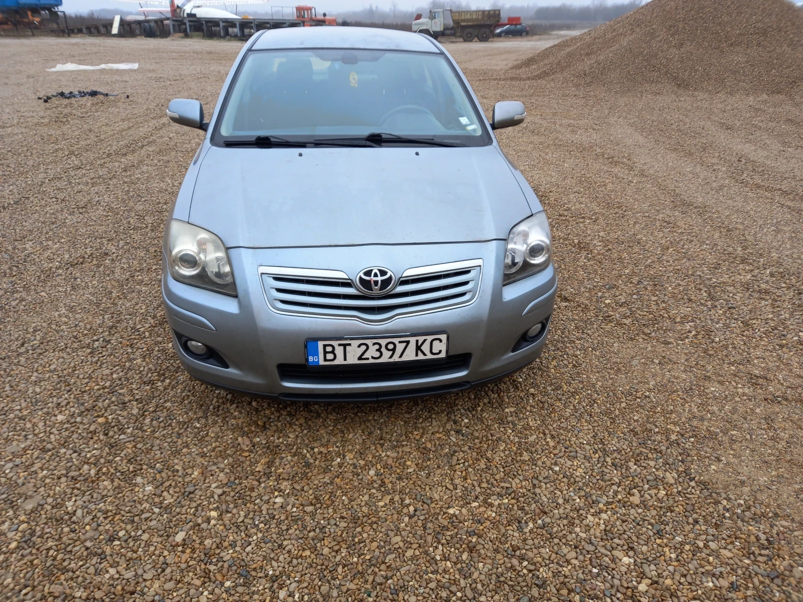 Toyota Avensis 1.8 - изображение 2