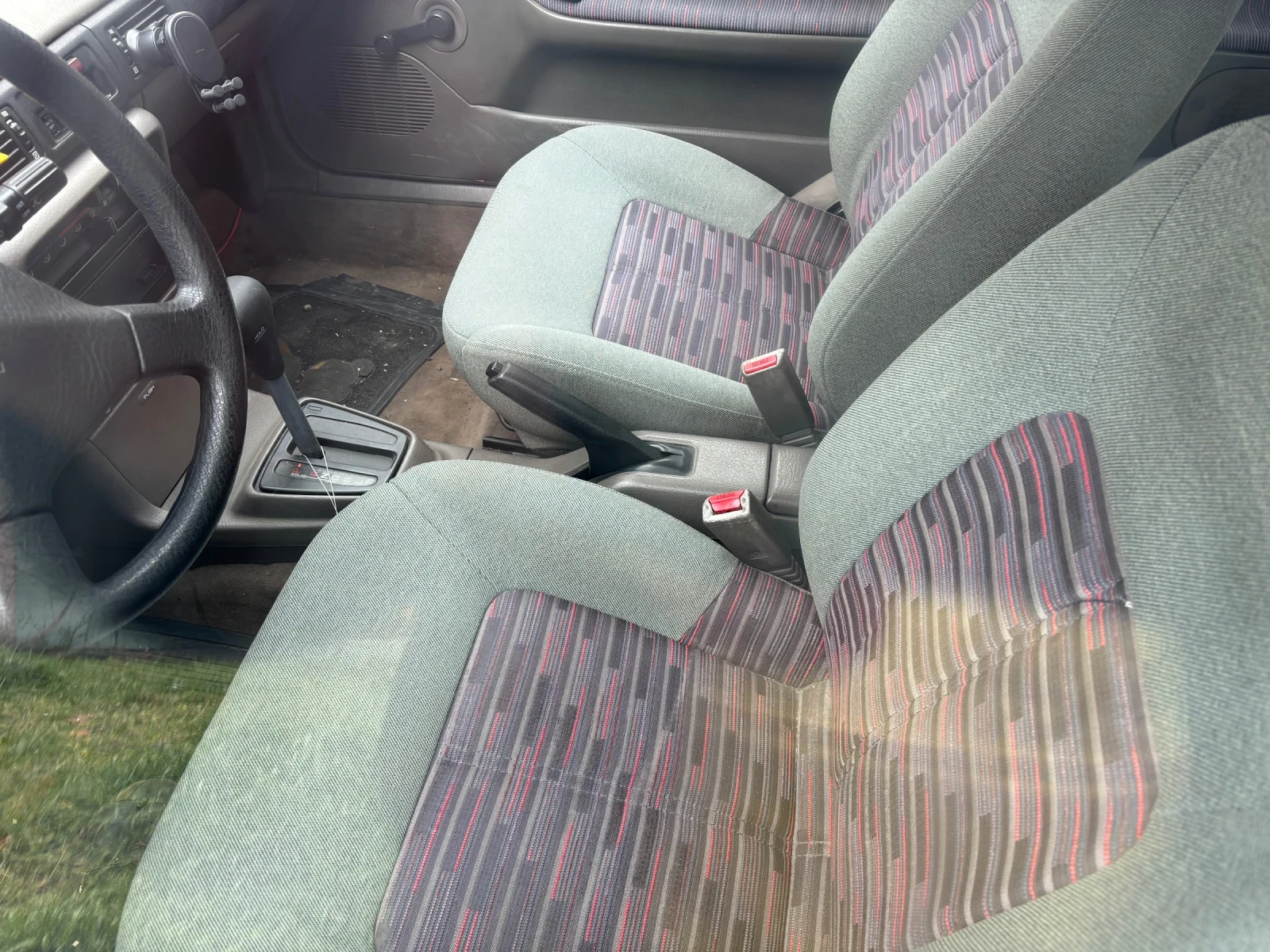 Mazda 323 BG, снимка 5 - Автомобили и джипове - 53951412