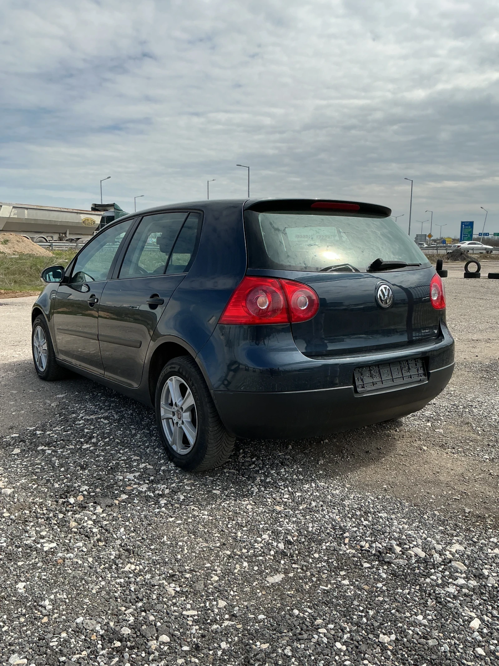 VW Golf 1, 6 i NAVI, снимка 6 - Автомобили и джипове - 54041287