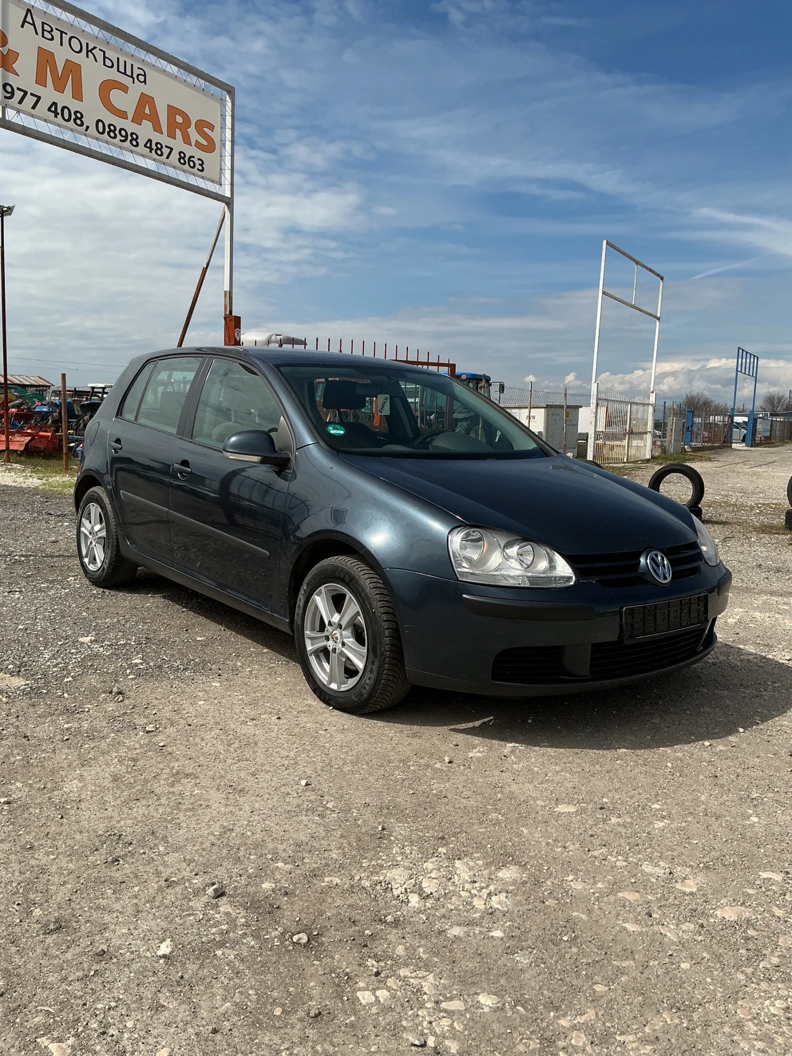 VW Golf 1, 6 i NAVI, снимка 3 - Автомобили и джипове - 54041287