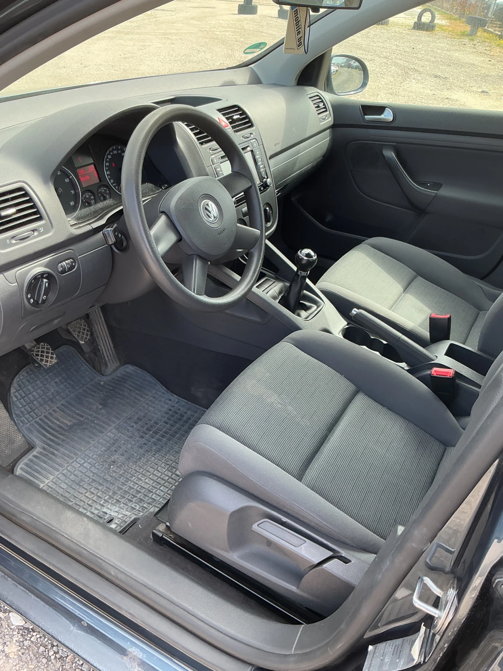 VW Golf 1, 6 i NAVI, снимка 9 - Автомобили и джипове - 54041287