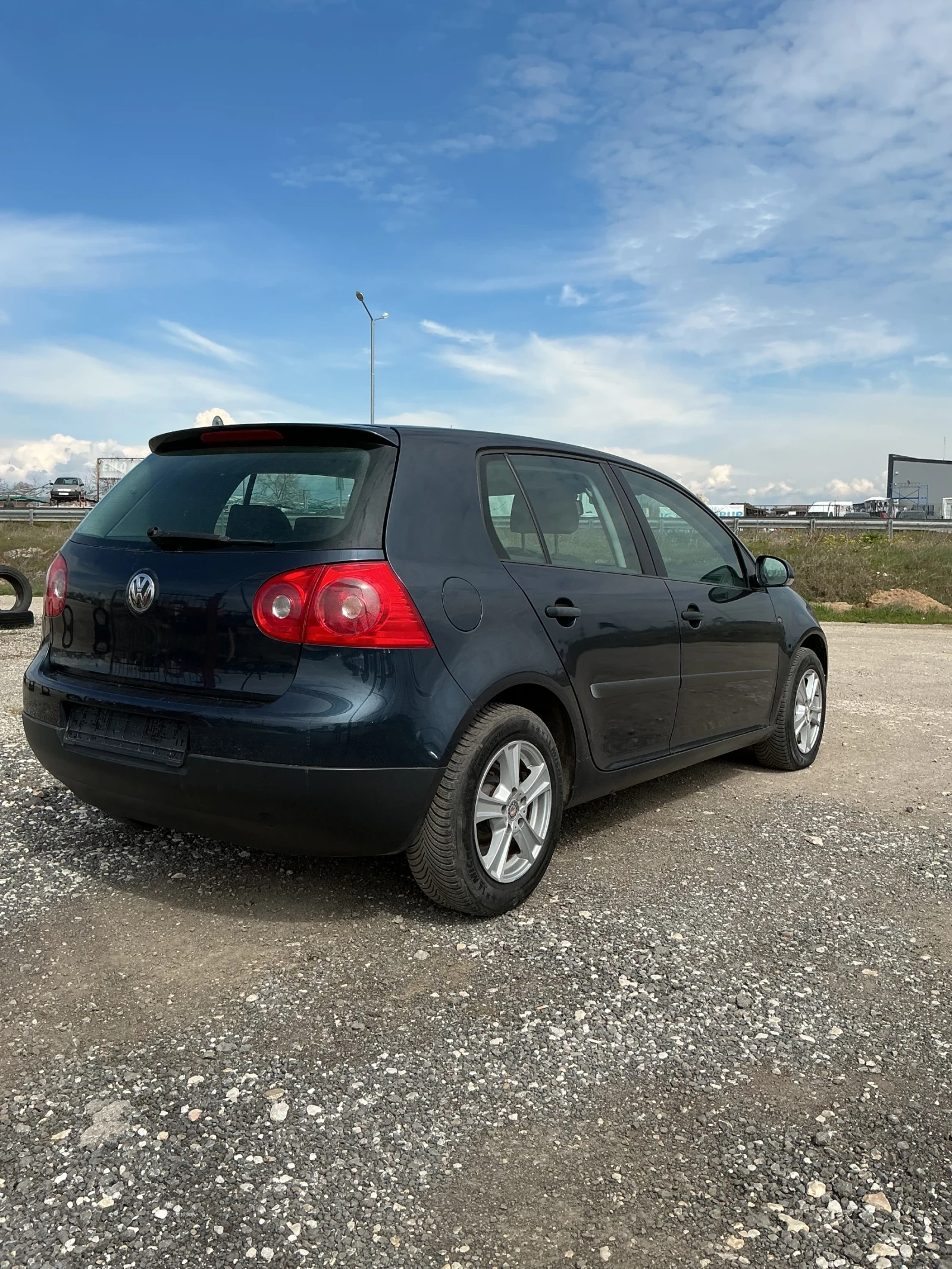 VW Golf 1, 6 i NAVI, снимка 8 - Автомобили и джипове - 54041287