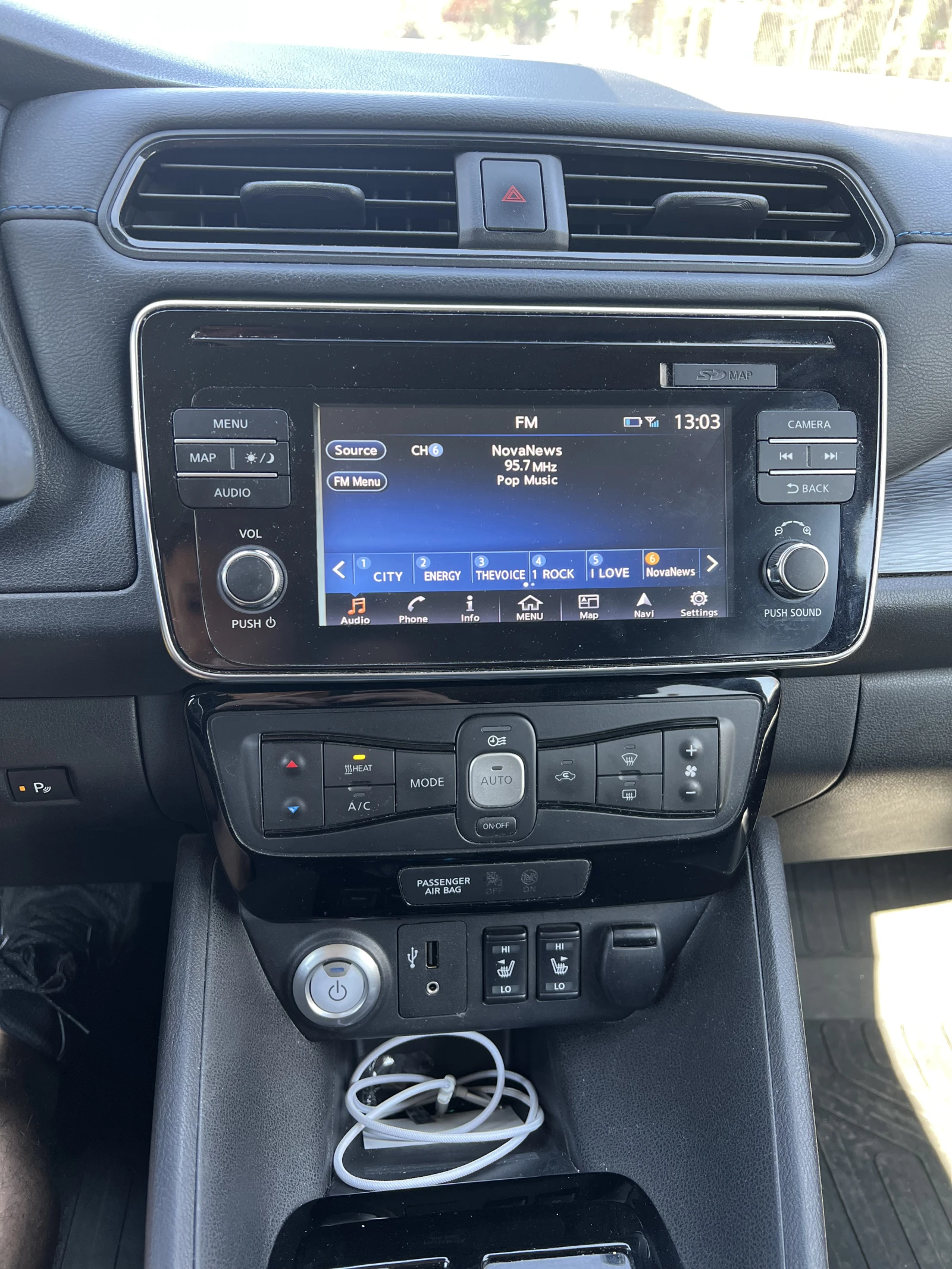 Nissan Leaf  40kwh N-Connecta, снимка 6 - Автомобили и джипове - 54173061