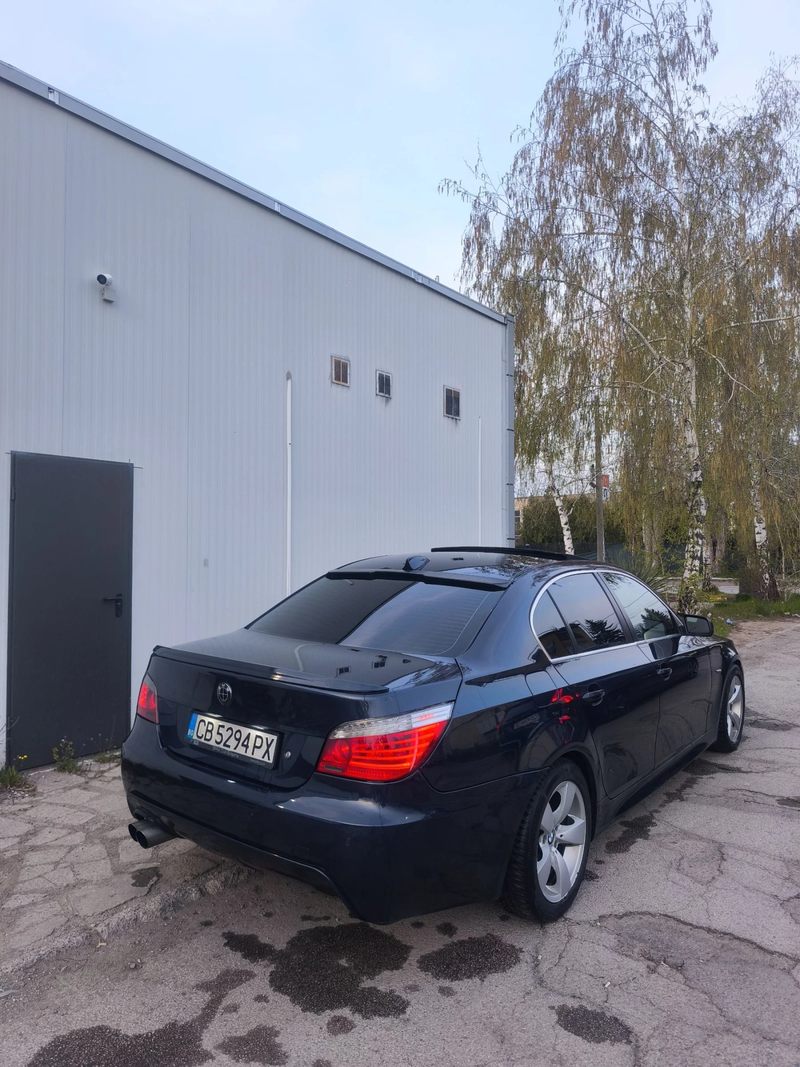 BMW 530 Euro4 218HP Head-Up Distronic Подгрев, снимка 2 - Автомобили и джипове - 54183639