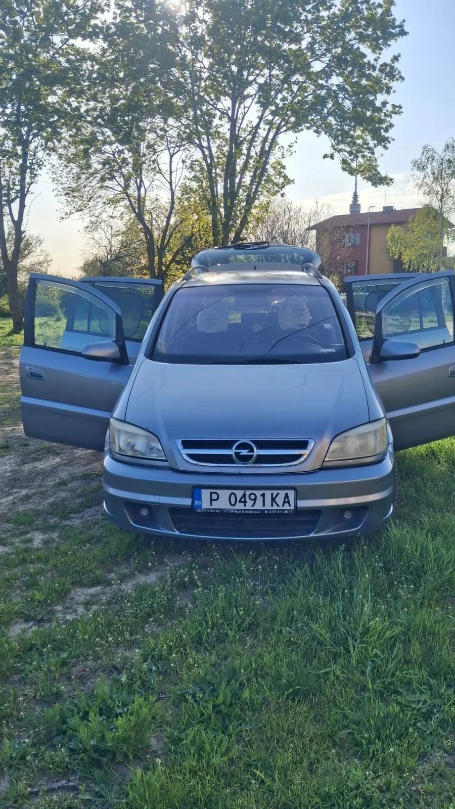 Opel Zafira, снимка 2 - Автомобили и джипове - 54259380