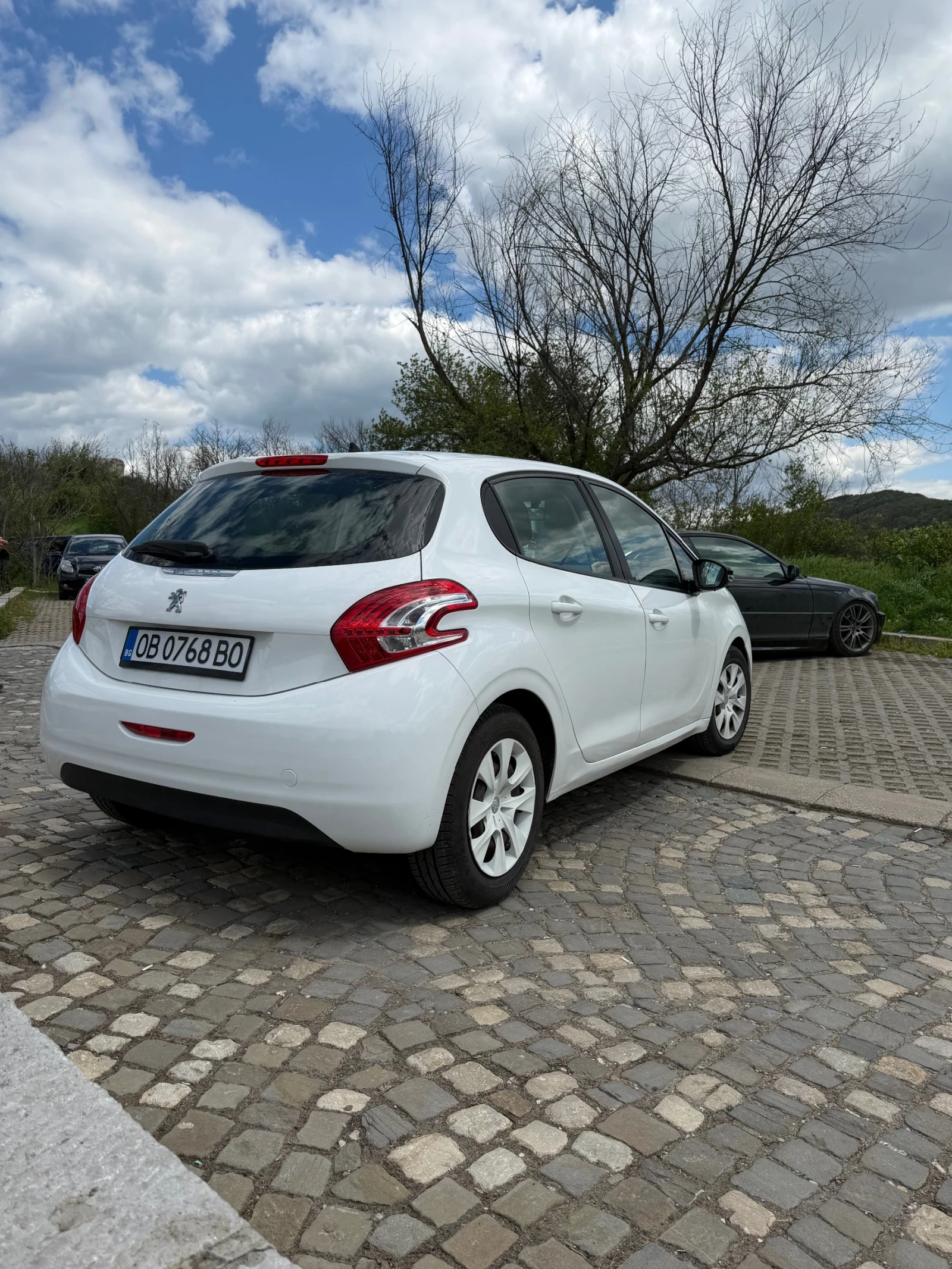 Peugeot 208, снимка 3 - Автомобили и джипове - 54295607