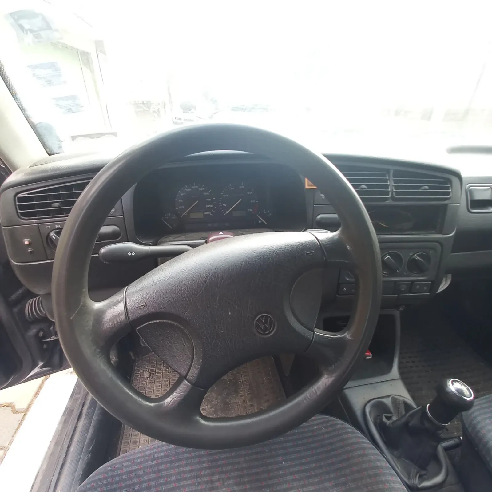 VW Golf 3, 1.8 Газ/Бензин , снимка 10 - Автомобили и джипове - 54510714
