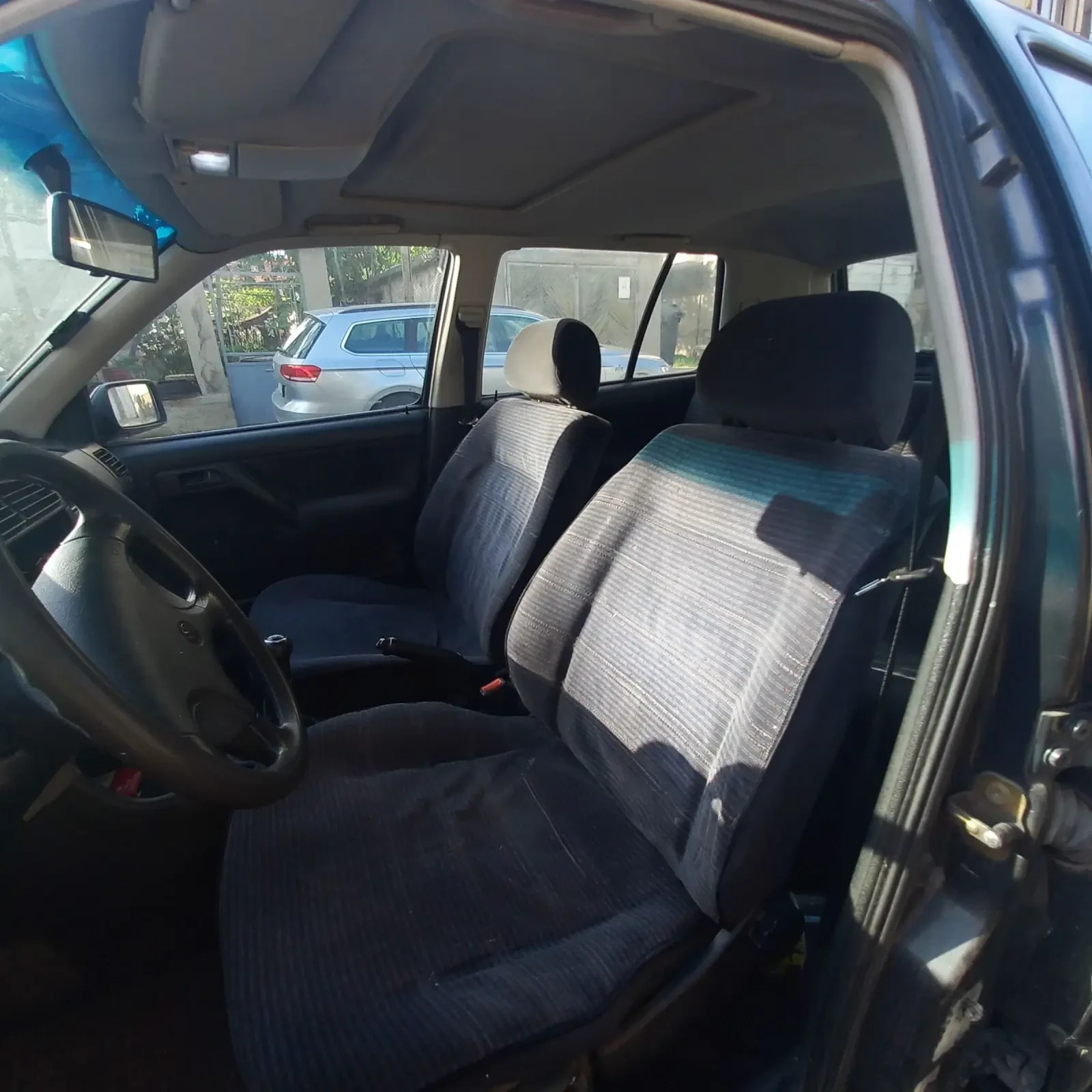 VW Golf 3, 1.8 Газ/Бензин , снимка 7 - Автомобили и джипове - 54510714
