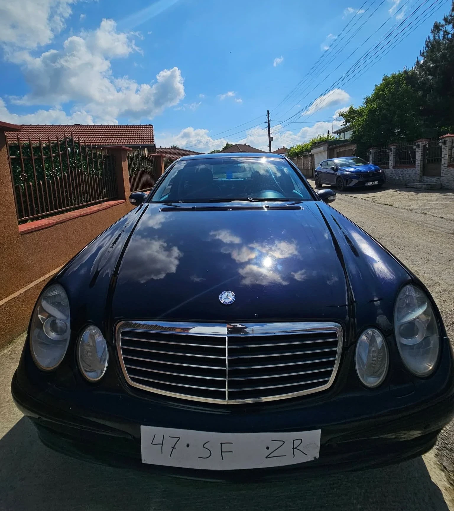 Mercedes-Benz E 220 Avantgarde Full