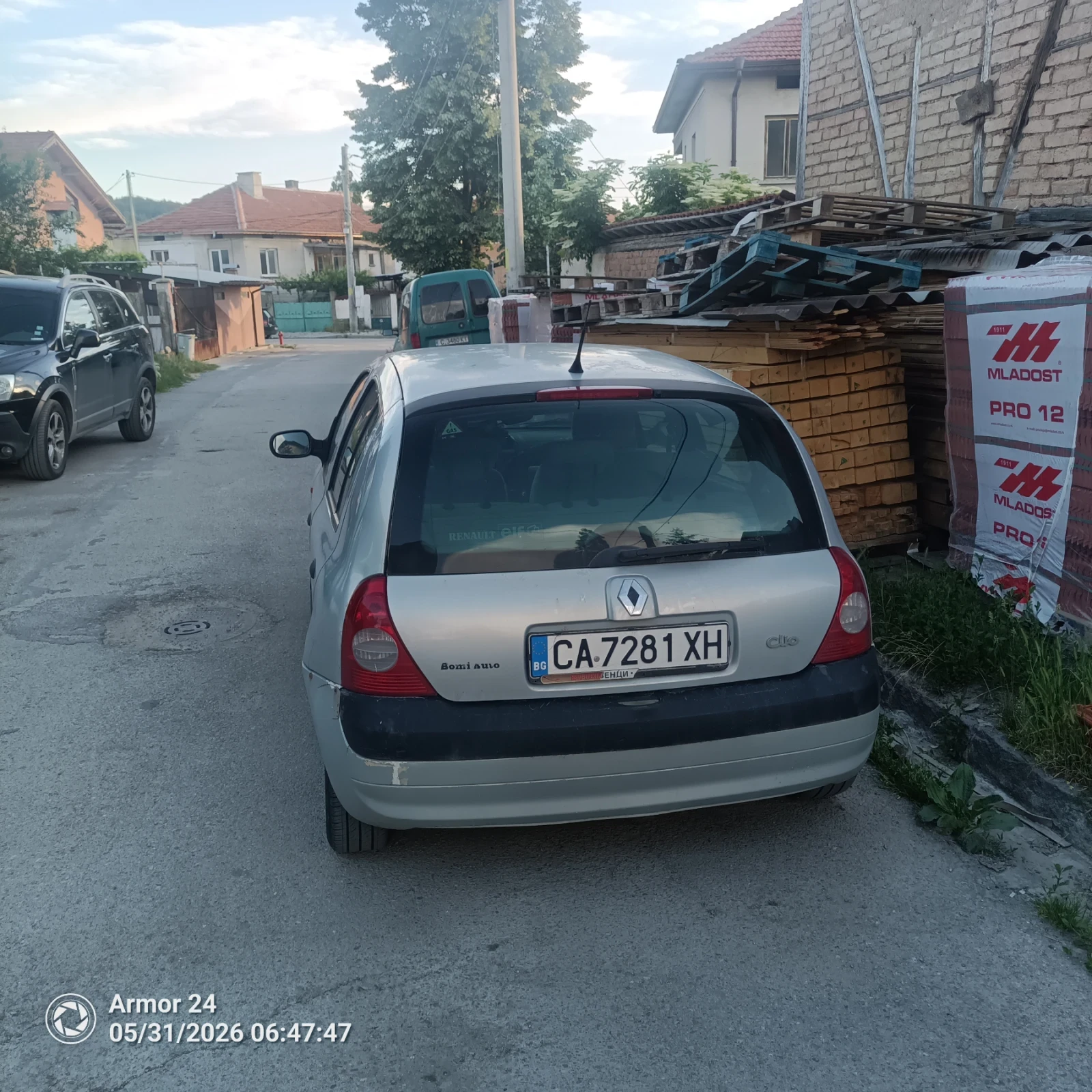 Renault Clio, снимка 3 - Автомобили и джипове - 54726525