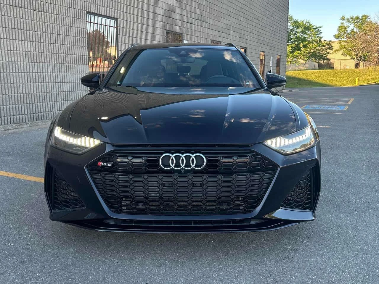 Audi Quattro * 4.0 TFSI * FULLY LOADED * ПРЕДСТАВИТЕЛСТВО, снимка 2 - Автомобили и джипове - 54906927