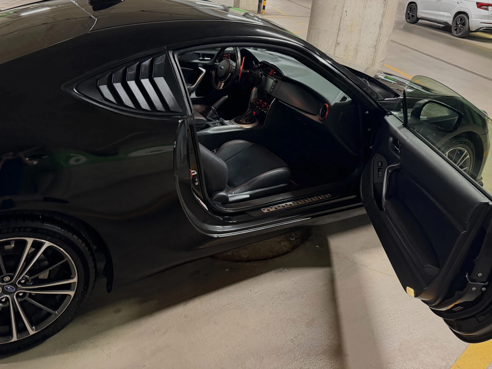 Subaru BRZ Limited, снимка 8 - Автомобили и джипове - 55165210