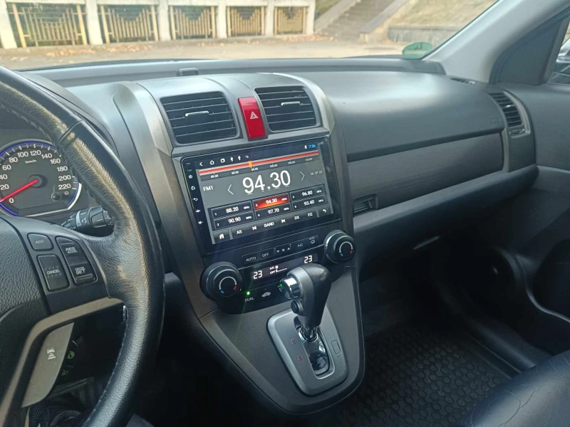 Honda Cr-v 2.2 ДИЗЕЛ камера/нави/авт, снимка 12 - Автомобили и джипове - 48636442