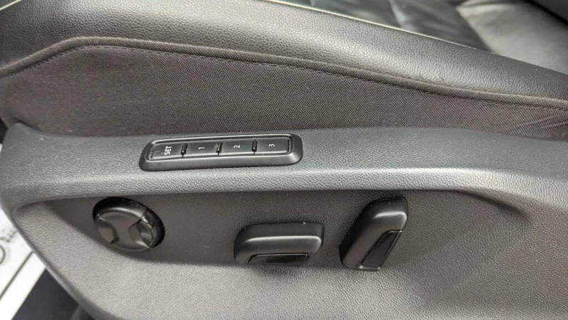 VW Tiguan 2018 Volkswagen Tiguan Highline 4Motion, снимка 11 - Автомобили и джипове - 52847935