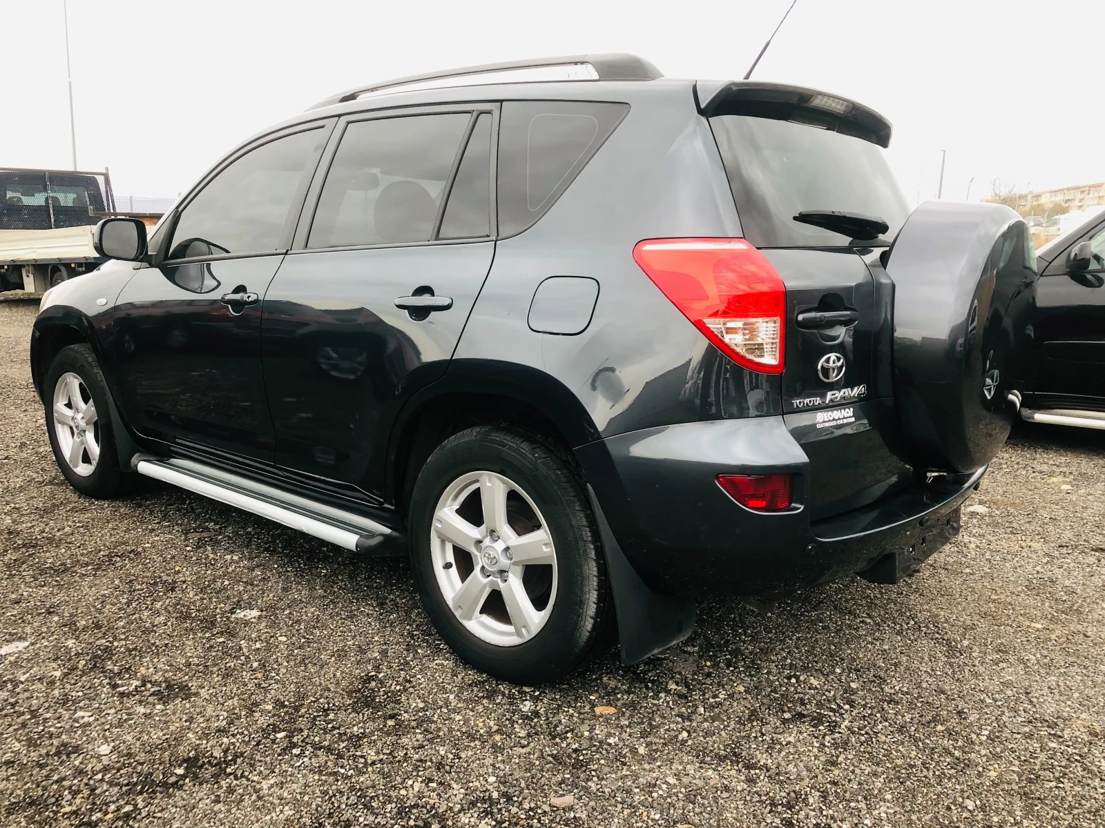 Toyota Rav4 2.0 ГЪРЦИЯ ТОП ТОП ТОП АВТОМАТИК Keyless Go - изображение 2