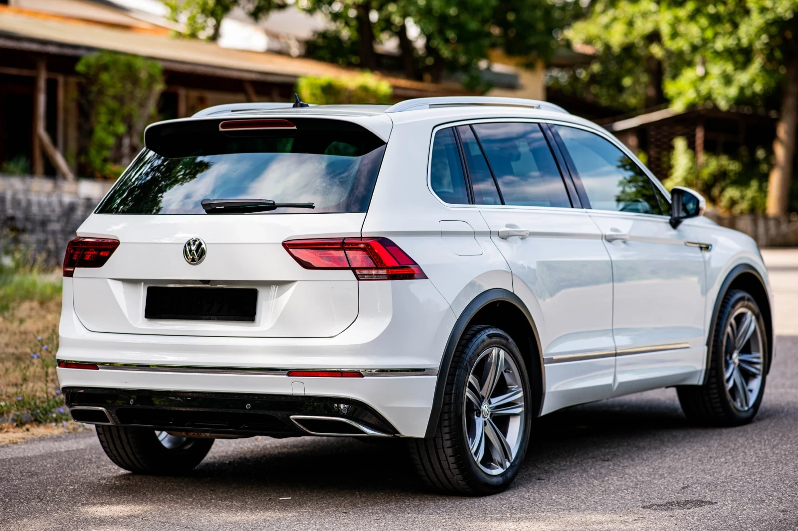 VW Tiguan R-Line /4Motion /360 Camera /Distronic /Dynaudio - изображение 2