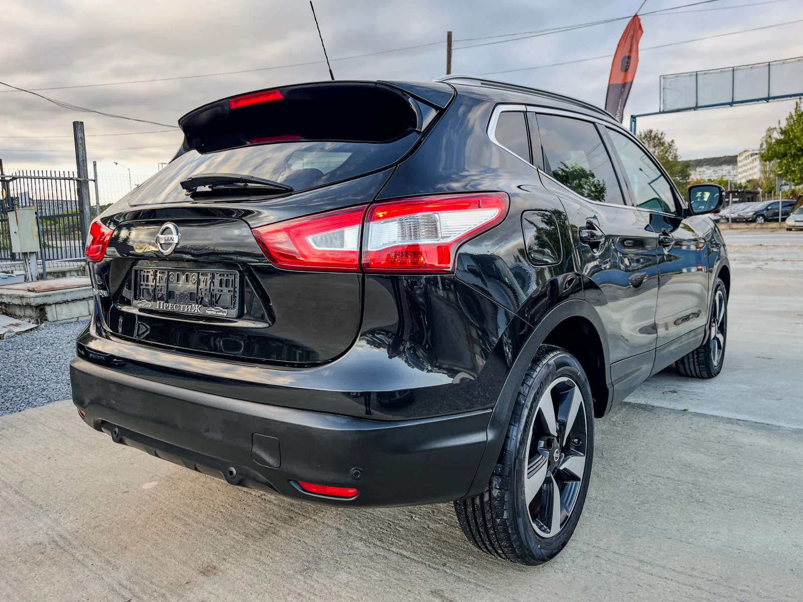 Nissan Qashqai 1.2i - 360 - TEKNA - PANORAMA - изображение 4