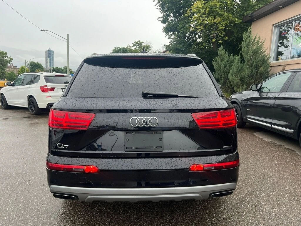 Audi Q7 * PREMIUM 45 TFSI quattro * CARFAX * ЦЕНА ДО БГ - изображение 4