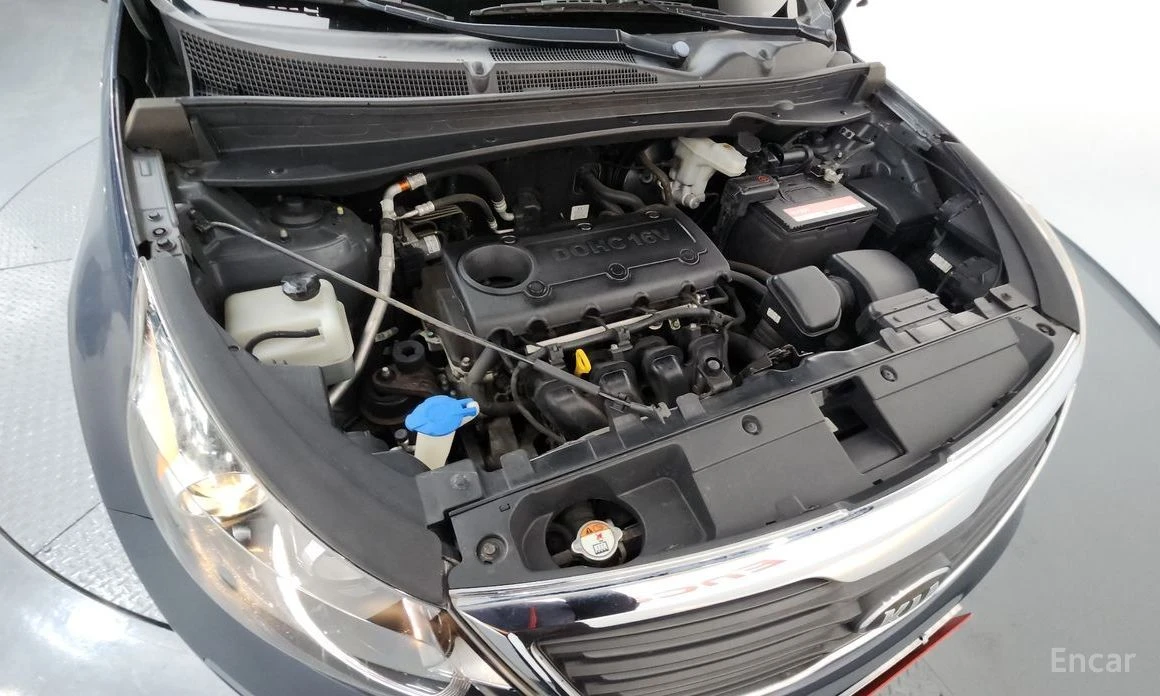 Kia Sportage, снимка 6 - Автомобили и джипове - 53864892