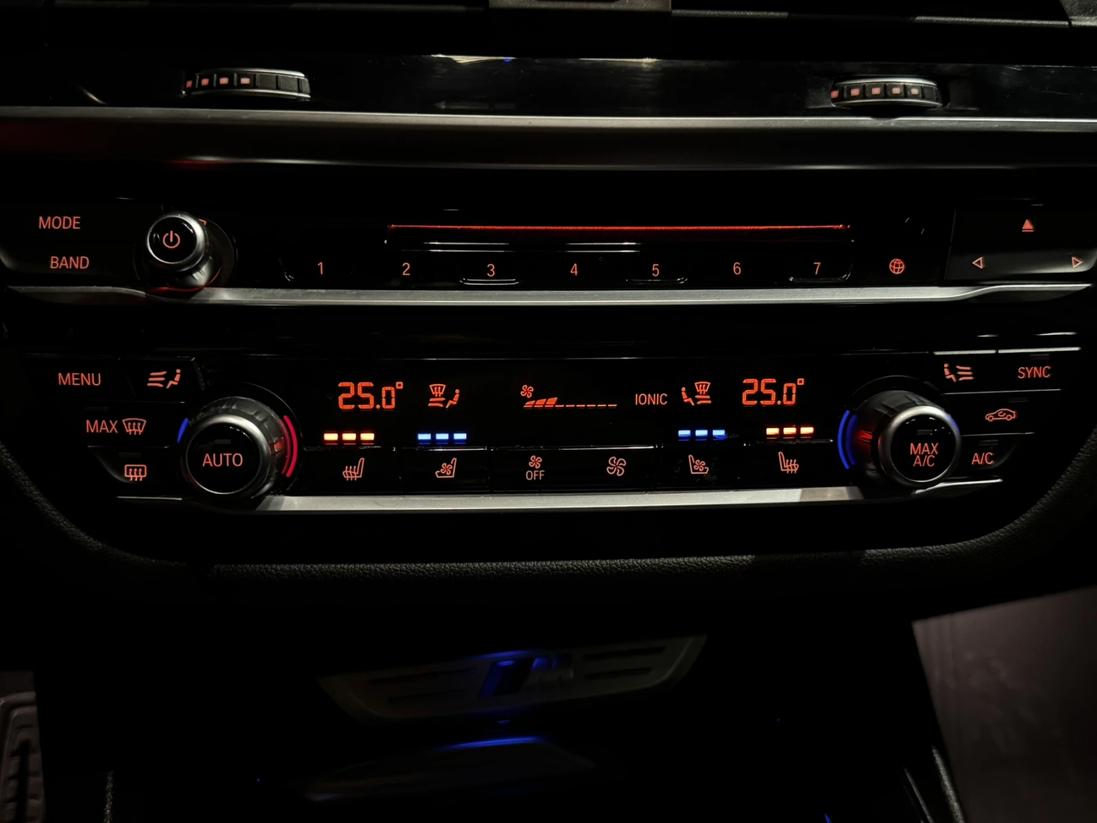 BMW X3 М40i Xdrive ПОЧТИ ВСИЧКИ ЕКСТРИ ЗА МОДЕЛА, снимка 14 - Автомобили и джипове - 53998911