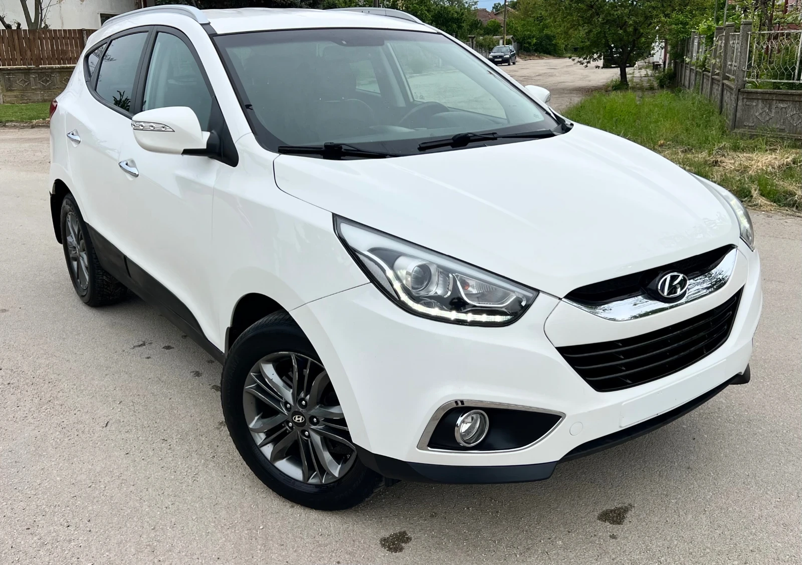 Hyundai IX35 1.7 CRDI Facelift Keyless, снимка 2 - Автомобили и джипове - 54628286