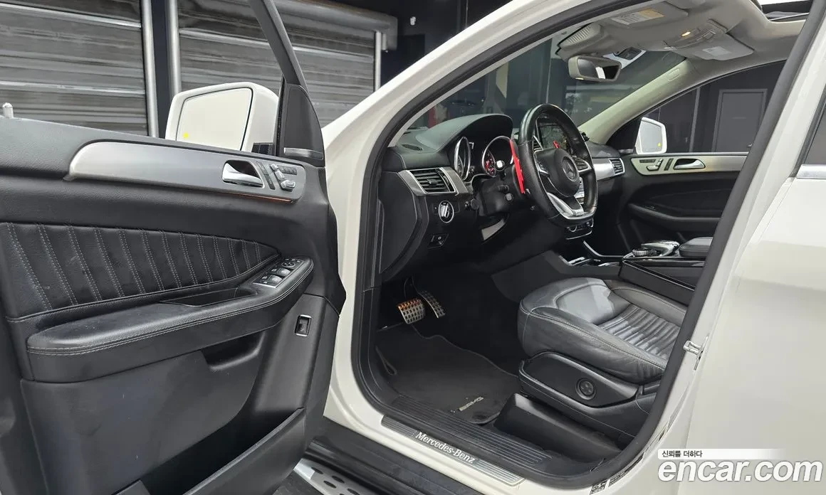 Mercedes-Benz GLE 350 COUPE | AMG LINE | 4MATIC | 360 | DVD, снимка 6 - Автомобили и джипове - 55594959