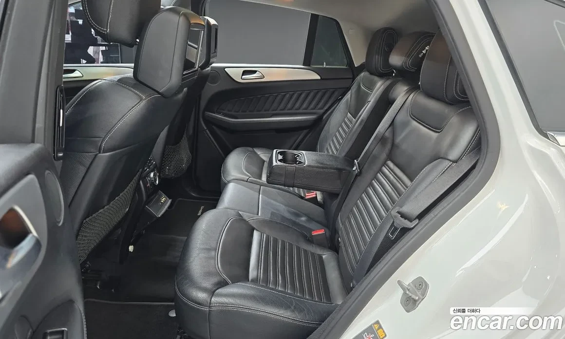 Mercedes-Benz GLE 350 COUPE | AMG LINE | 4MATIC | 360 | DVD, снимка 8 - Автомобили и джипове - 55594959