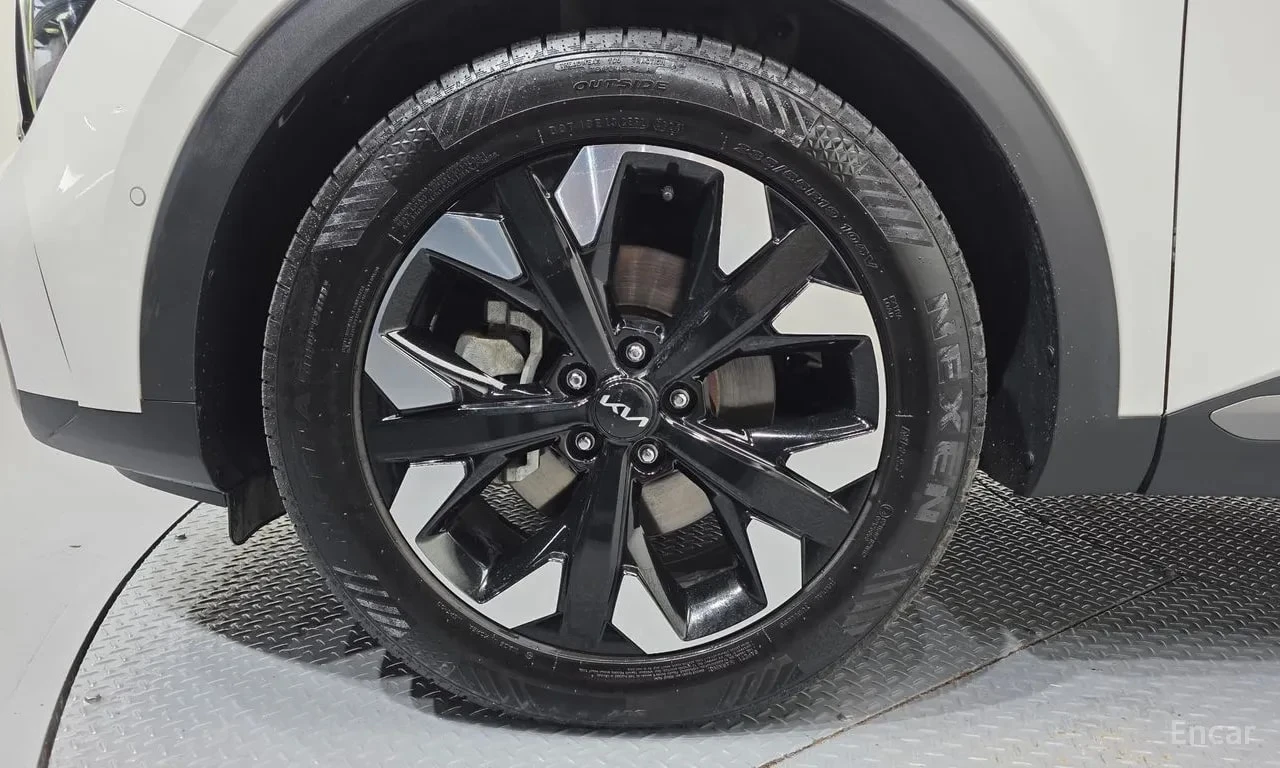 Kia Sportage Diesel Signature| ОБДУХ| HUD| PANO| 360| , снимка 5 - Автомобили и джипове - 55818201