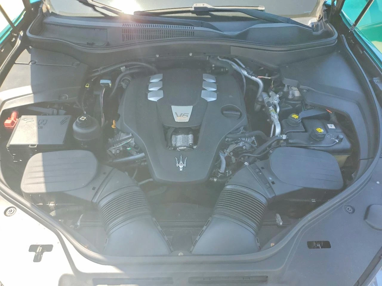 Maserati Levante LUXURY, снимка 13 - Автомобили и джипове - 56209089