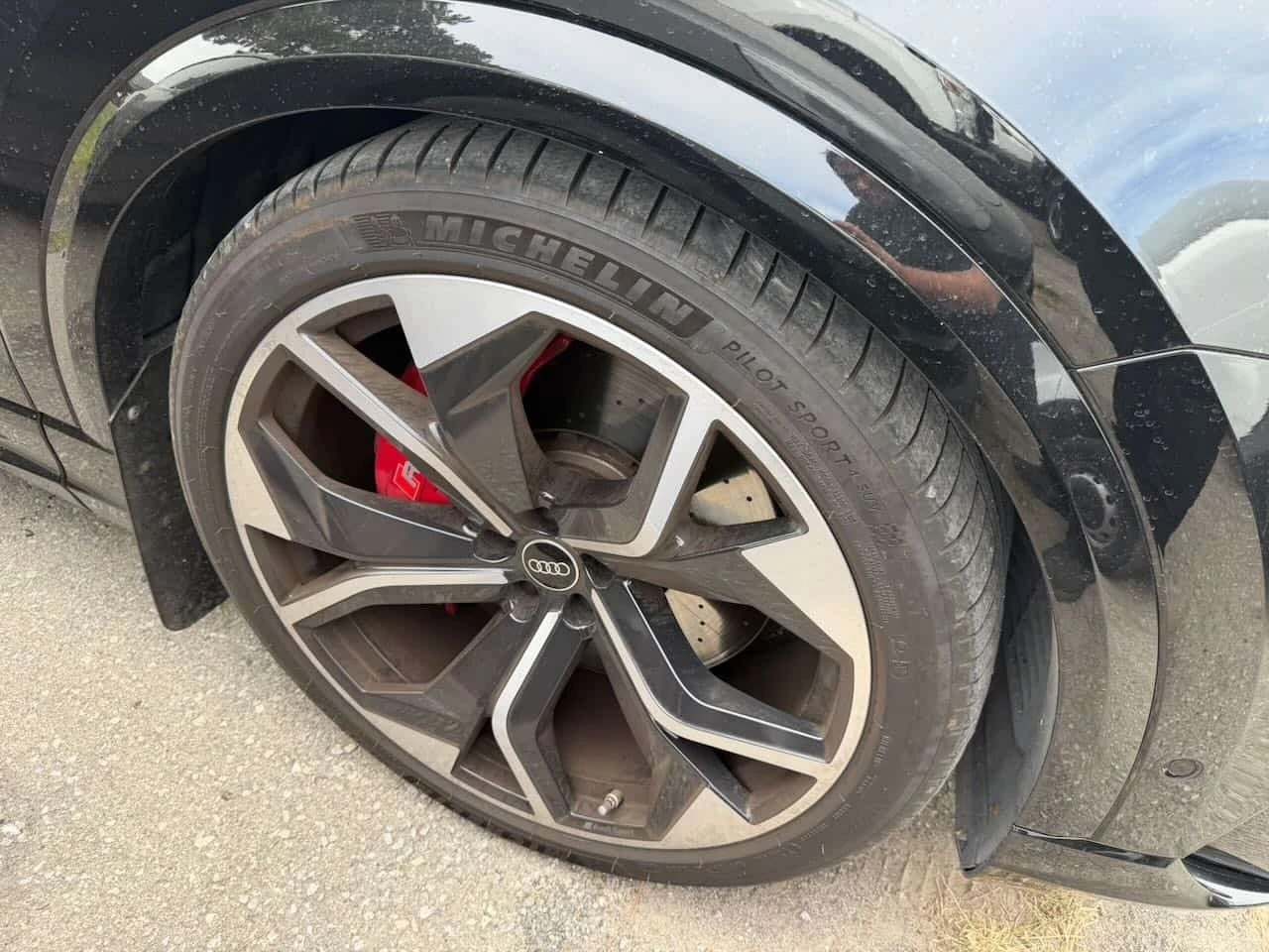 Audi RSQ8 / АЛКАНТАРА / ДИСТРОНИК / ОБДУХВАНЕ / АВТОКРЕДИТ, снимка 7 - Автомобили и джипове - 56262307