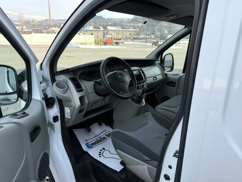 Opel Vivaro 2.0 CDTi 114кс. Клима, снимка 7 - Бусове и автобуси - 48757768