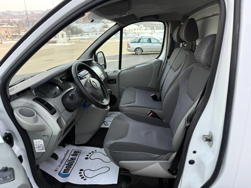 Opel Vivaro 2.0 CDTi 114кс. Клима, снимка 8 - Бусове и автобуси - 48757768