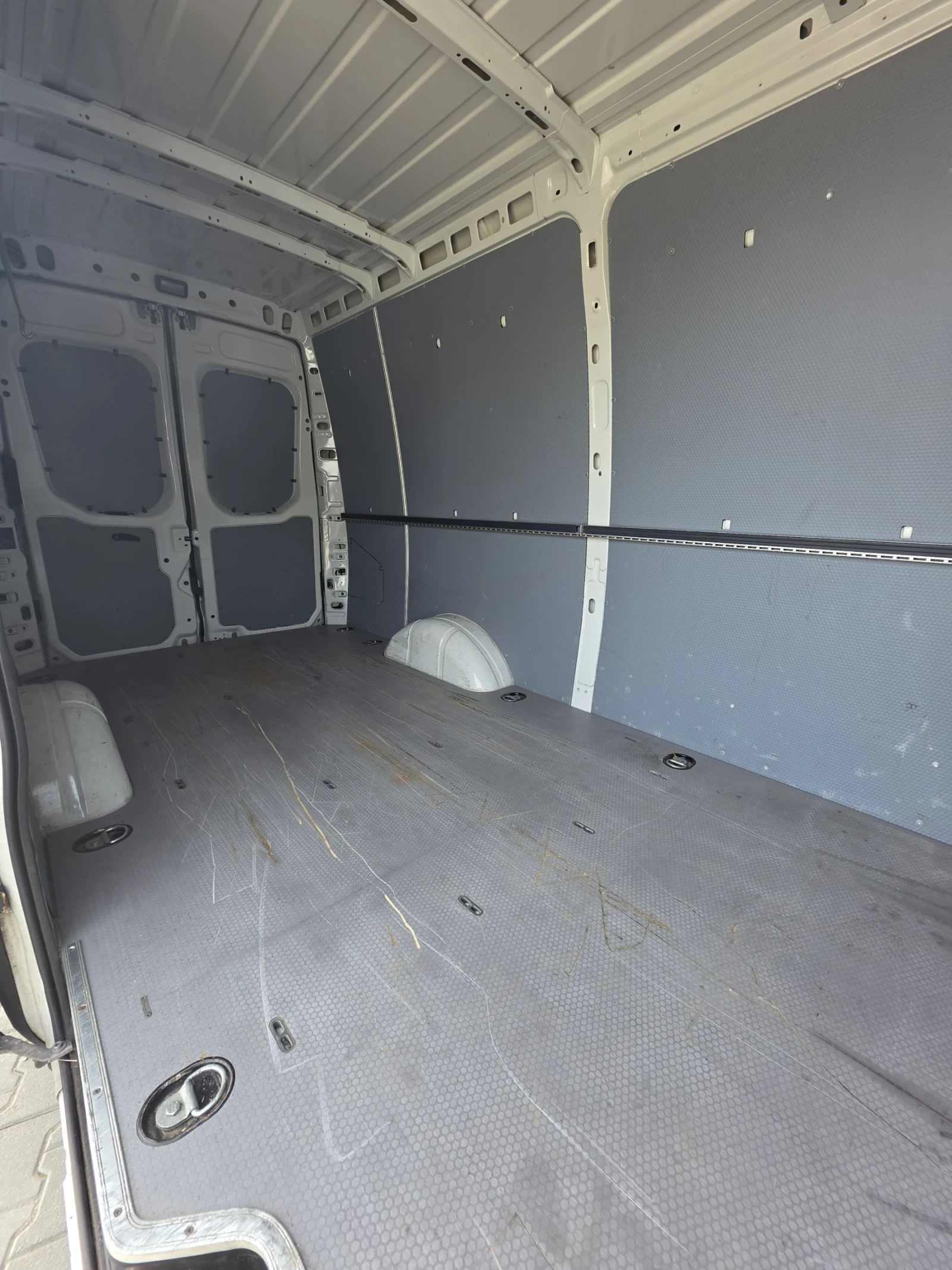 Iveco Daily 3.0 179k.c. 8G Himatic | Mobile.bg � ����������� 7