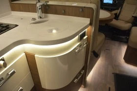 Обява за продажба на Кемпер HYMER / ERIBA Master Line BМL I 880 ~ 190 560 EUR - изображение 10