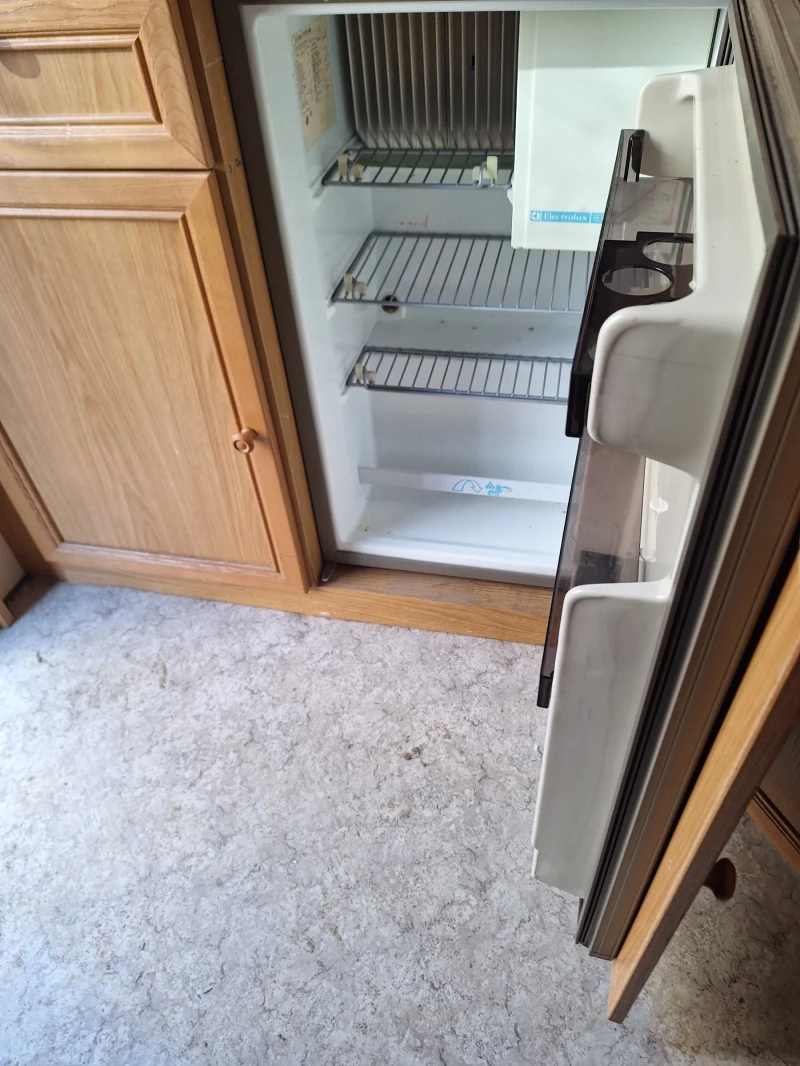 Каравана TEC, снимка 6 - Каравани и кемпери - 53268647