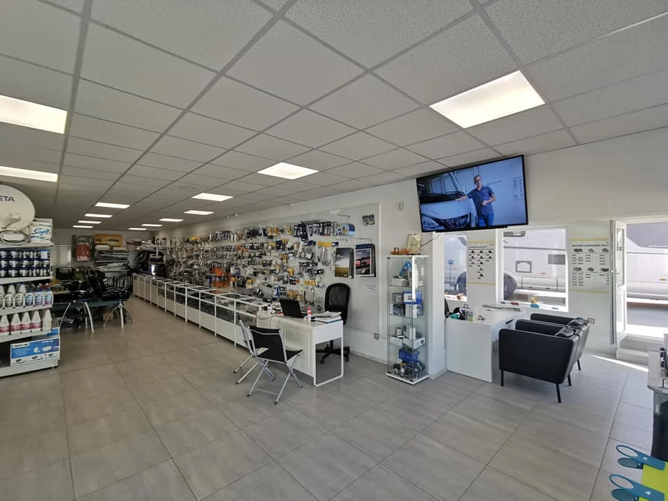 ������ HYMER / ERIBA Master Line B�L I 880 SLS-���� �������� ALDE | Mobile.bg � ����������� 17