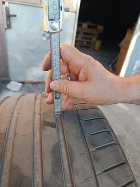 Гуми Летни 285/40R21, снимка 3