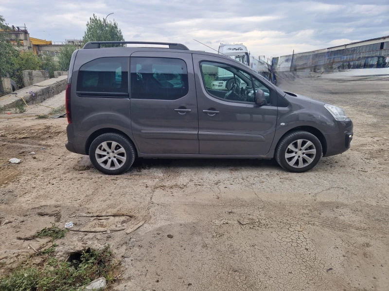 Peugeot Partner, снимка 2 - Автомобили и джипове - 47078471