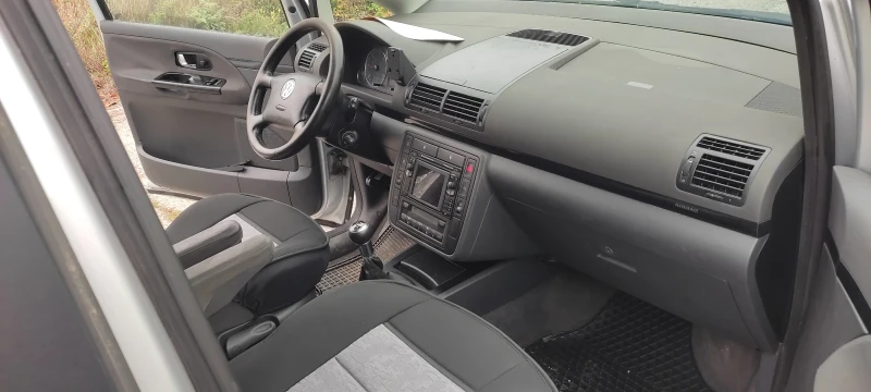 VW Sharan 1.9 131 кс КЛИМА, снимка 11 - Автомобили и джипове - 47485923