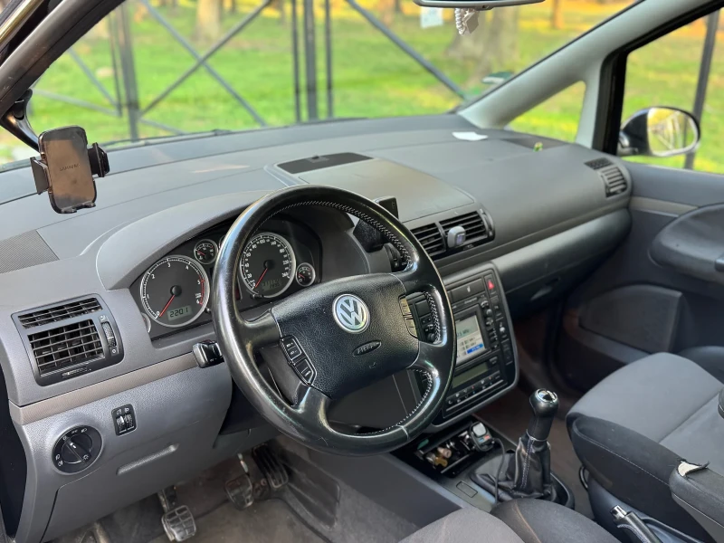 VW Sharan 2.0 TDI SPECIAL, снимка 8 - Автомобили и джипове - 47567566