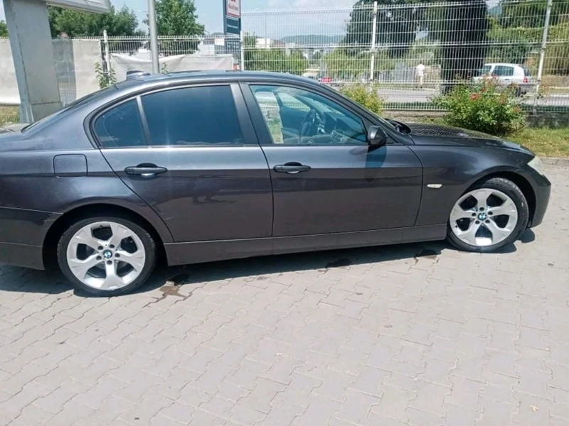 BMW 320, снимка 2 - Автомобили и джипове - 48699116