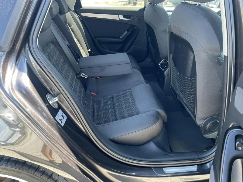 Audi A4 2.0 TDI S-Line, снимка 15 - Автомобили и джипове - 51475289
