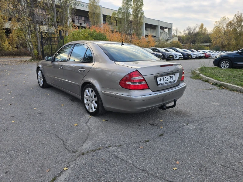 Mercedes-Benz E 320 320CDI/AIR MATIC/АВТОМАТИК/КОЖА/XENON, снимка 6 - Автомобили и джипове - 52334788