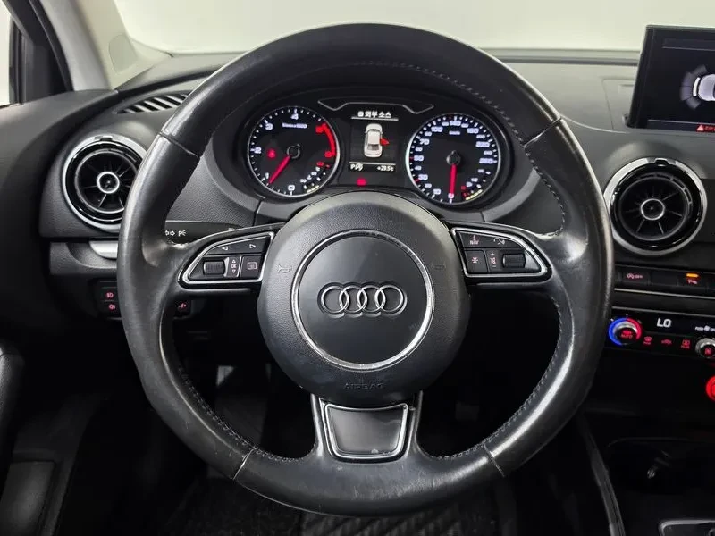Audi A3 2.0 TDI - САМО 30% АВАНС, снимка 13 - Автомобили и джипове - 56114816