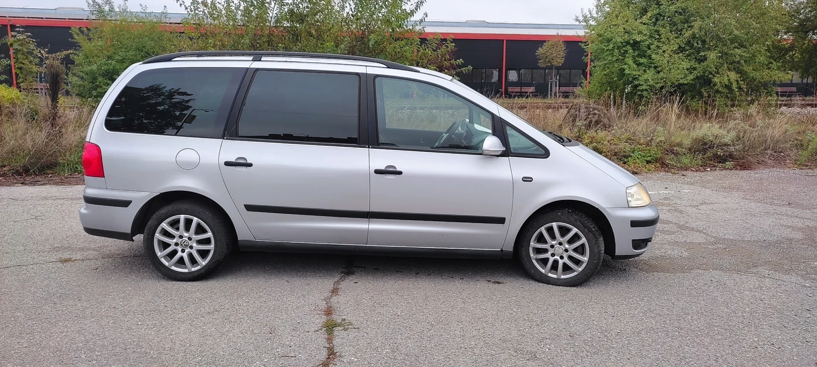 VW Sharan 1.9 131 кс КЛИМА - изображение 3