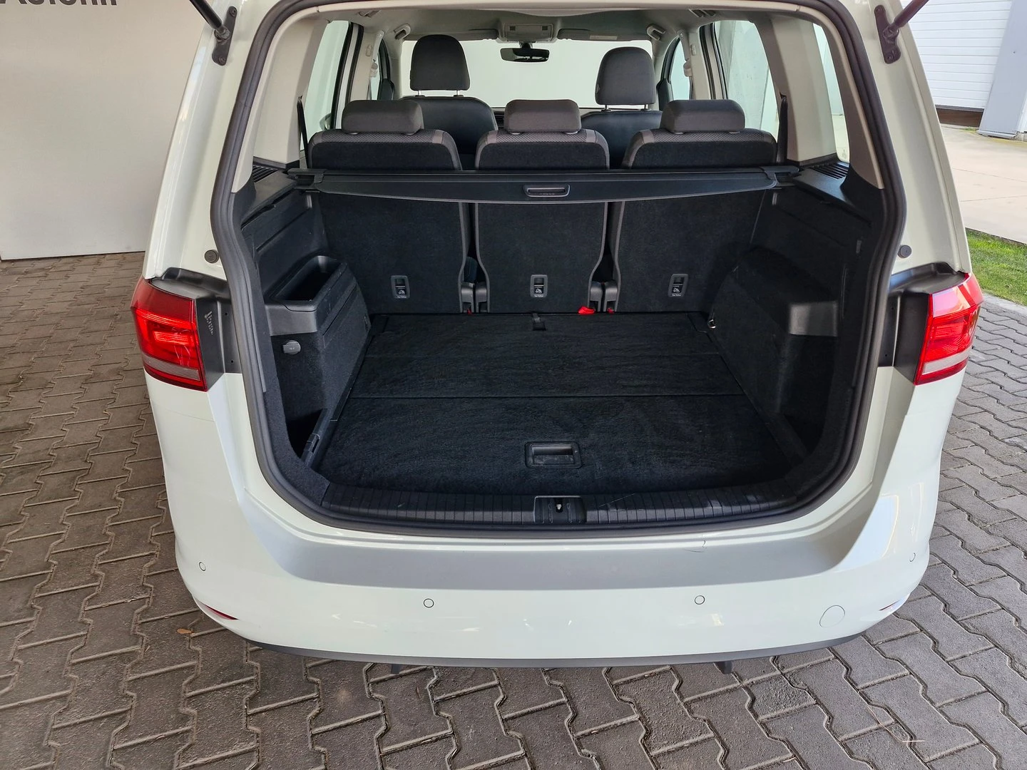VW Touran Trendline 1.2TSI BMT | Mobile.bg � ����������� 13
