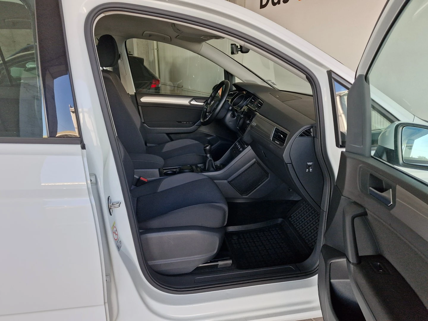 VW Touran Trendline 1.2TSI BMT | Mobile.bg � ����������� 16