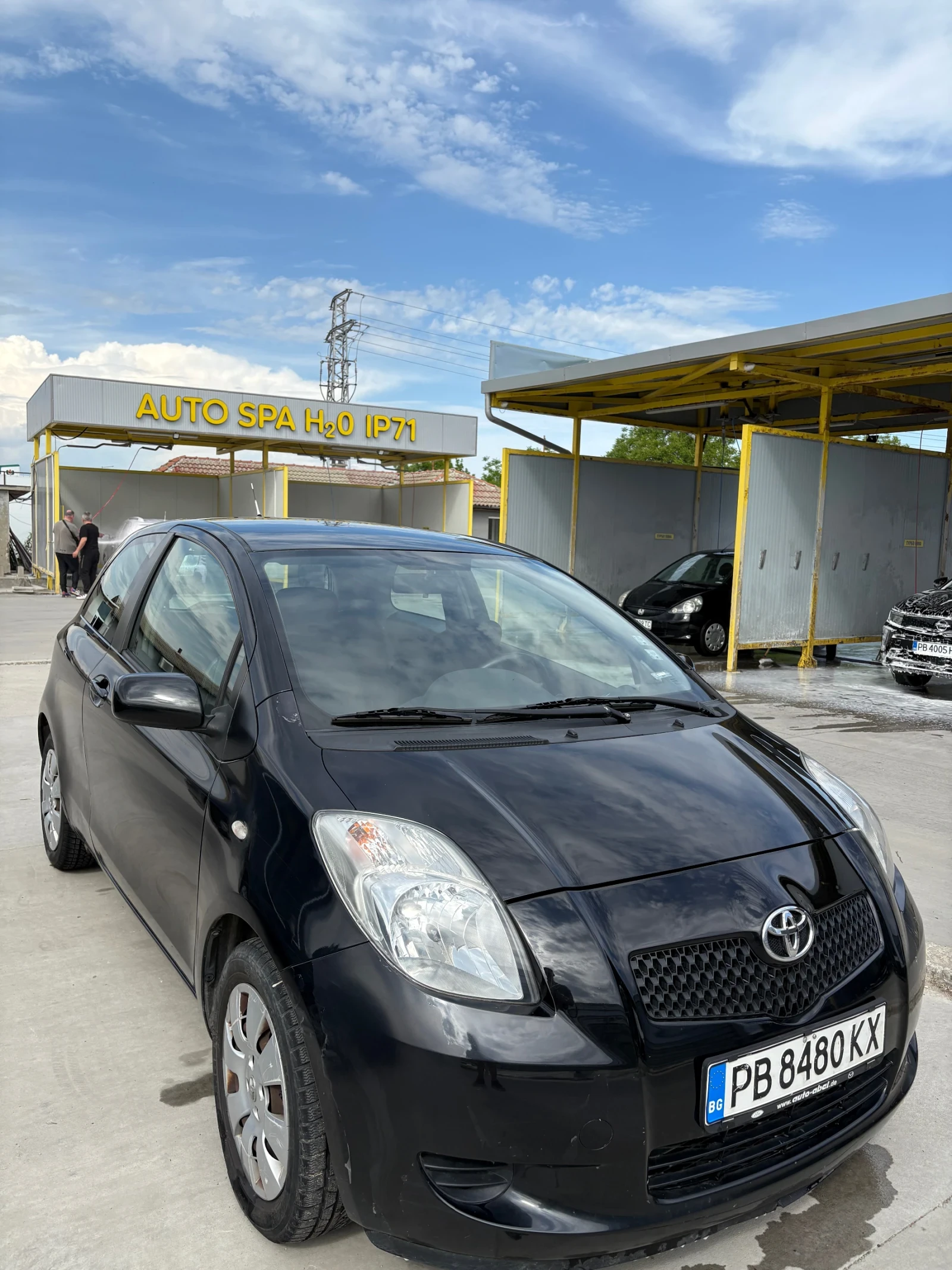 Toyota Yaris  - изображение 2
